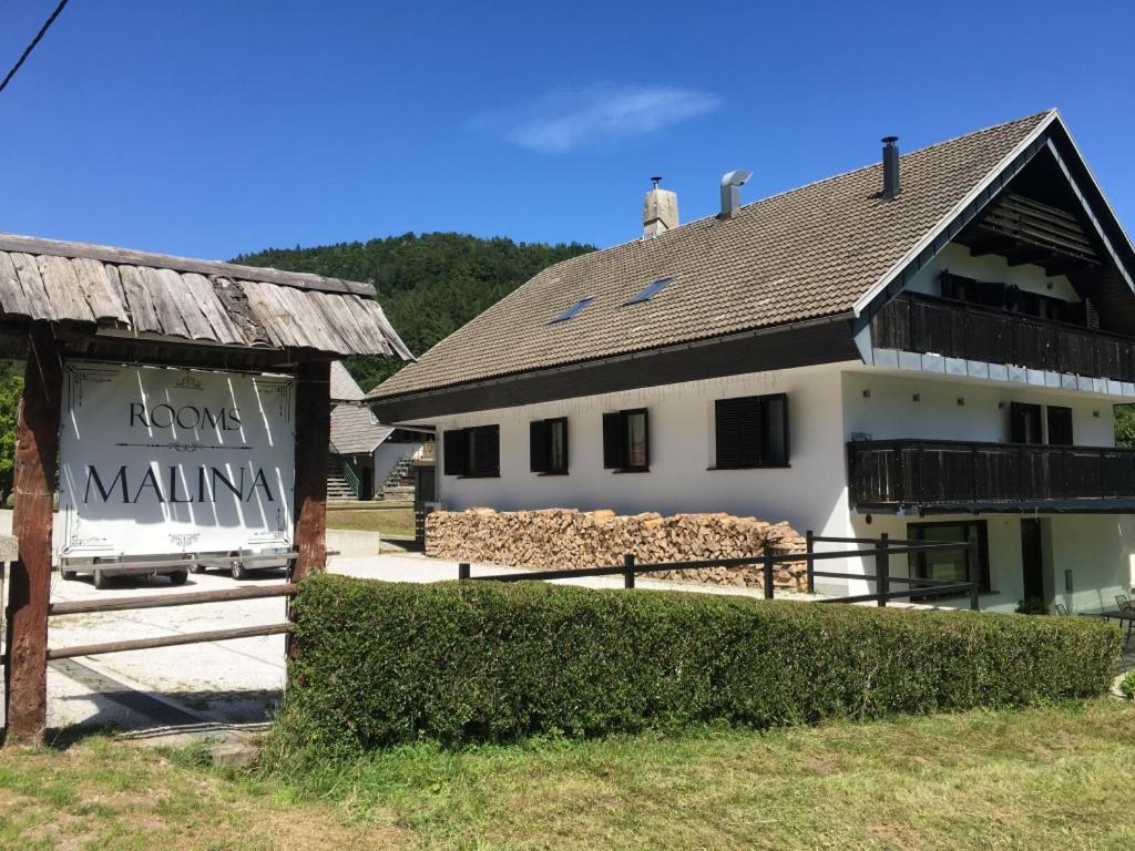 Rooms Malina Blejska Dobrava Exterior photo