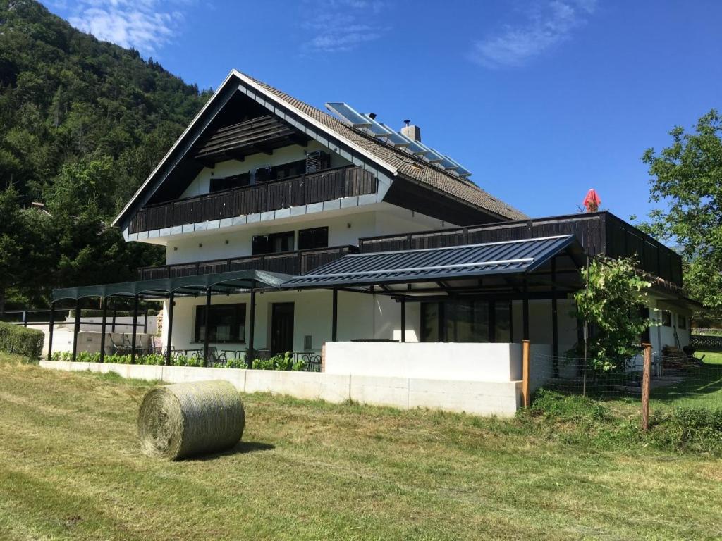 Rooms Malina Blejska Dobrava Exterior photo